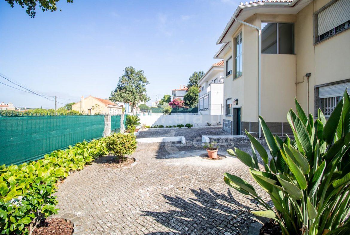 Moradia Isolada, T6 Linda-a-Velha, Oeiras
